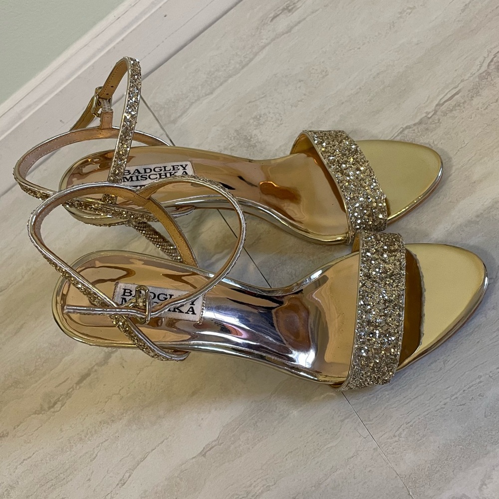 gold badgley mischka heels - Picture 3 of 4